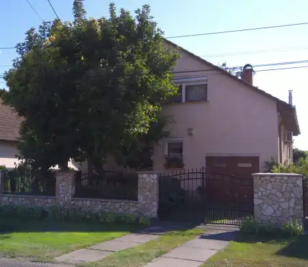 Eladó családi ház, Albertirsa 4 szoba 182 m² 129 M Ft