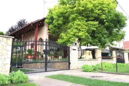 Eladó családi ház, Albertirsa 4 szoba 182 m² 129 M Ft