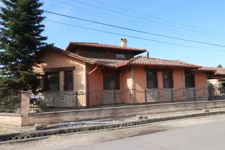 Eladó családi ház, Albertirsa 2 szoba 127 m² 130 M Ft
