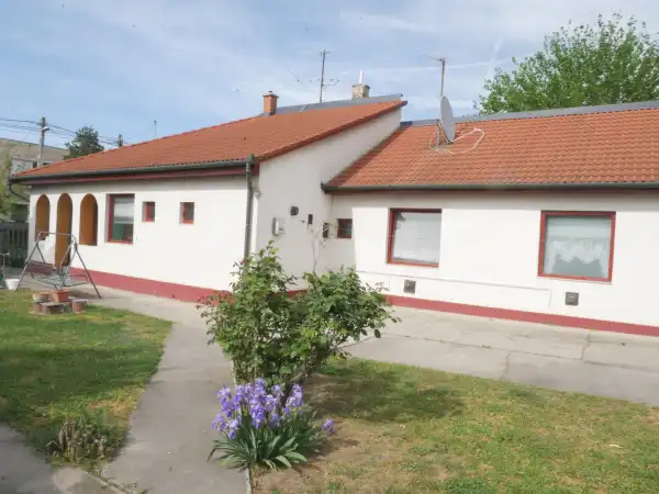 Eladó családi ház, Budapest, XX. kerület 3 szoba 78 m² 71.9 M Ft