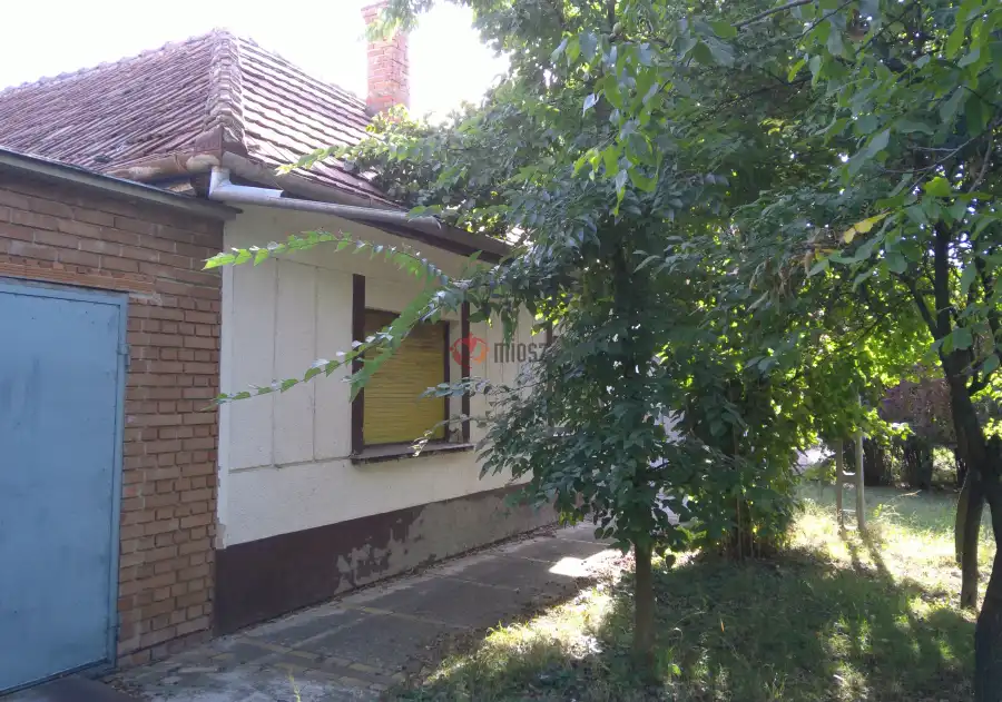 eladó családi ház, Cegléd