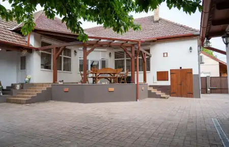 Eladó családi ház, Ceglédbercel 3 szoba 150 m² 104.9 M Ft