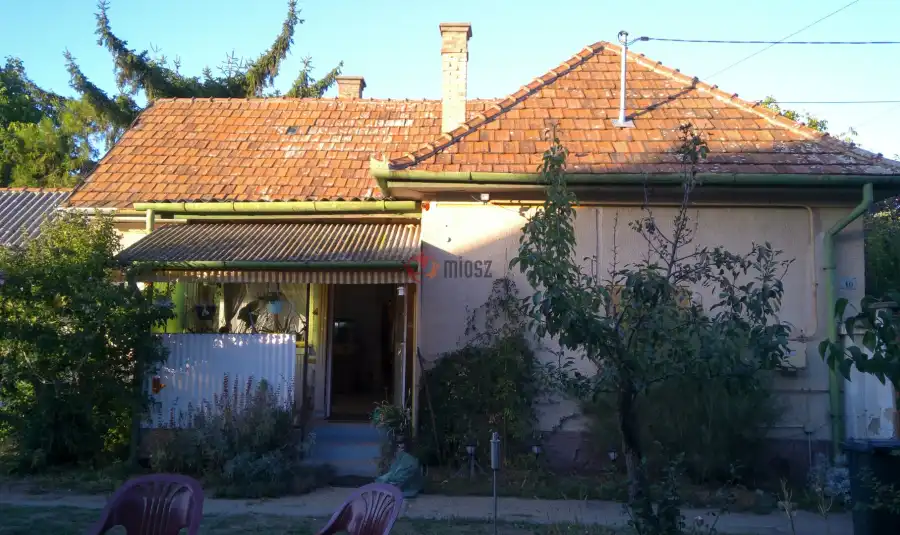 eladó családi ház, Ceglédbercel