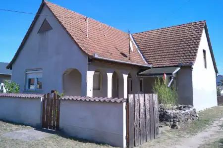 Eladó családi ház, Mikebuda 3 szoba 99 m² 42.9 M Ft