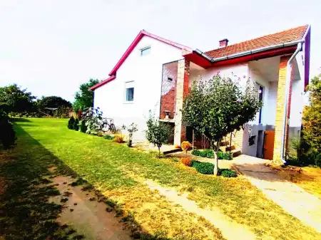 Eladó családi ház, Pilis 5 szoba 103 m² 56.9 M Ft