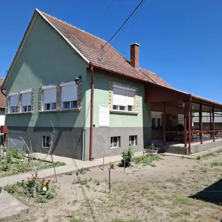 Eladó családi ház, Pilis 4 szoba 90 m² 94.8 M Ft