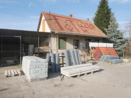 Eladó ipari ingatlan, Albertirsa 1 szoba 78 m² 75 M Ft