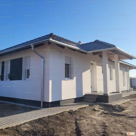 eladó újépítésű családi ház, Albertirsa